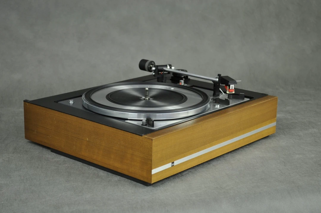 Dual 1209 original plinth